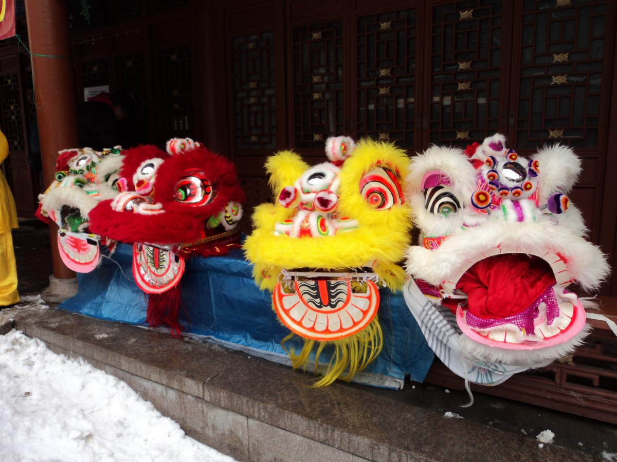 Lion Heads waiting to welcome 2014