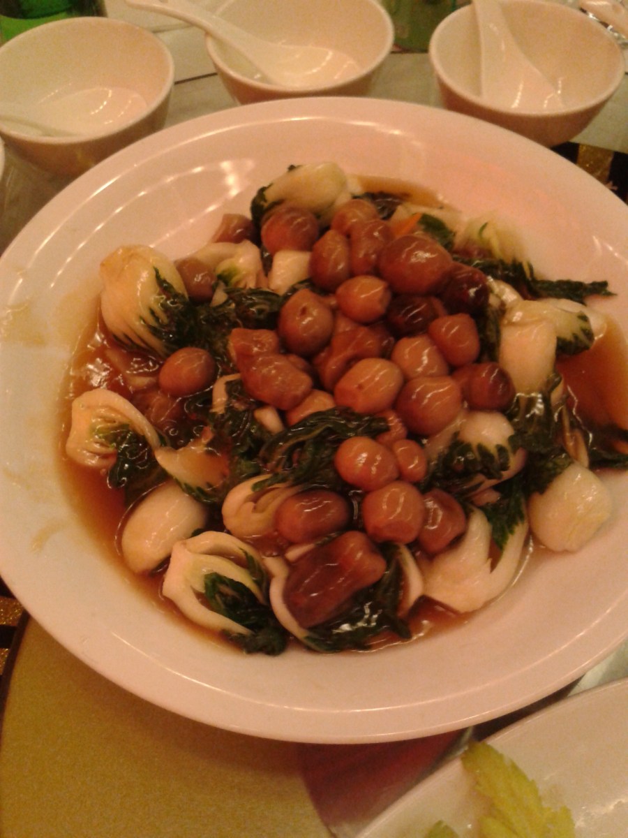 Baby bok choy with mushrooms